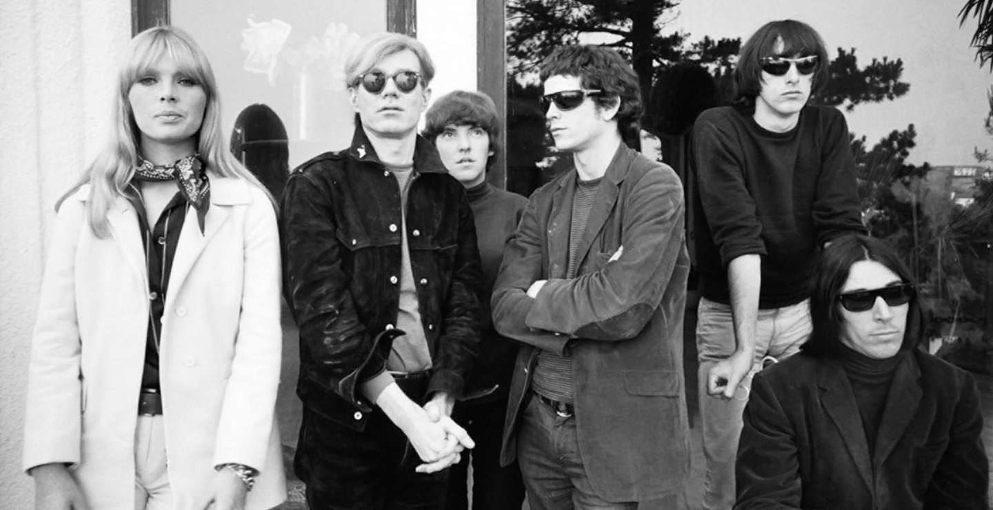 The Velvet Underground se reúne e interpreta tema