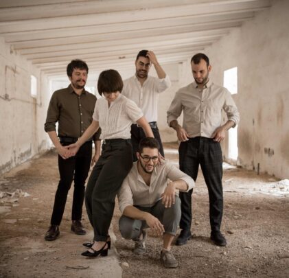 Vermú comparte video de “Los campos amarillos” y estrena “Nadie te quiere ya”