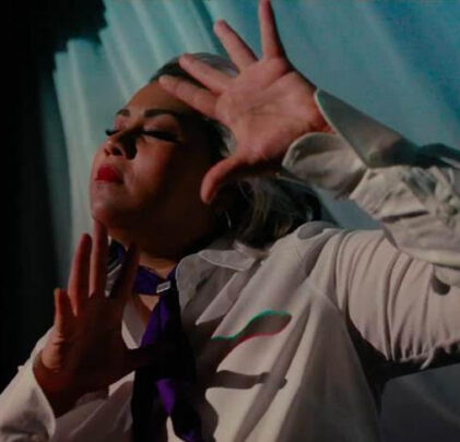 Vivir Quintana celebra la fuerza de las mujeres con “Sorora”