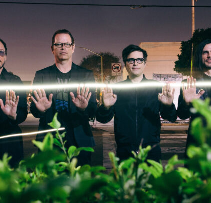 Rivers Cuomo de Weezer invita a TikToker a tocar