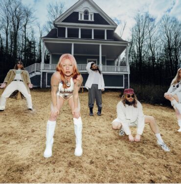 Wet Leg sorprende con “CPR”