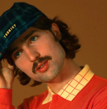 Will Joseph Cook anuncia nuevo álbum y comparte “Little Miss”