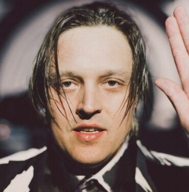 Acusan a Win Butler (Arcade Fire) de abuso sexual