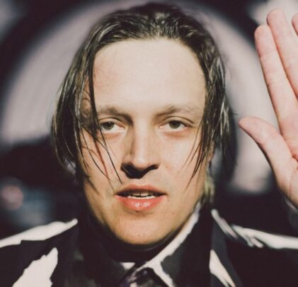 Win Butler comparte un teaser de su nueva canción