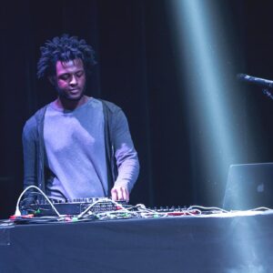 XXYYXX en SALA Corona