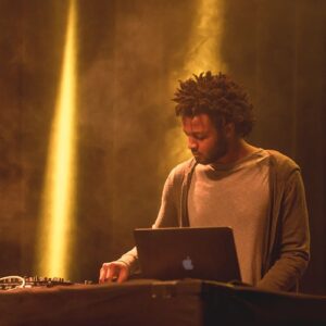 XXYYXX en SALA Corona