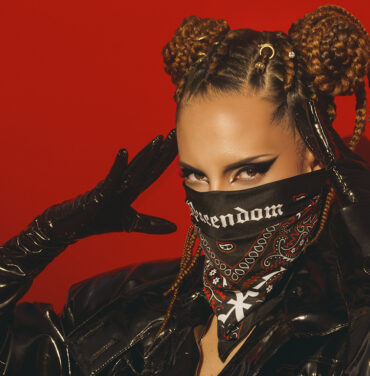 Escucha “Queendom” de Ximbo