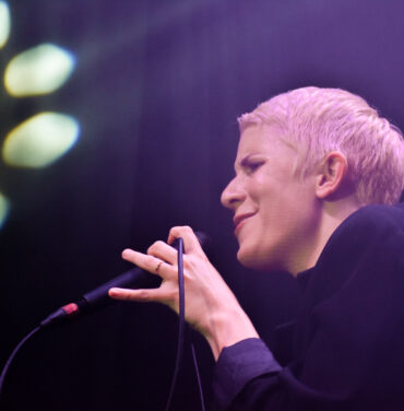 YACHT en el Foro Indie Rocks!