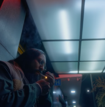 Yoga Fire comparte el video de “D'Calle”