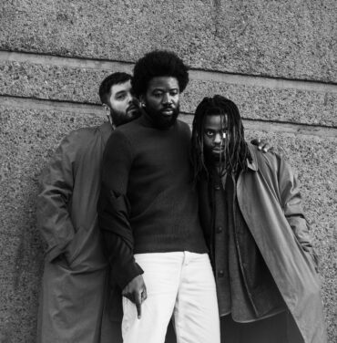 Escucha “Rice”, el nuevo sencillo de Young Fathers