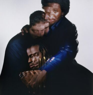 Young Fathers anuncia disco y comparte “I Saw”