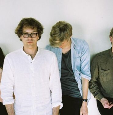 Yumi Zouma comparte “In Camera”