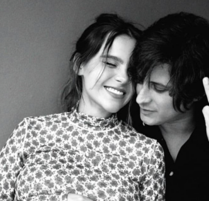 Siddhartha y Yuya anuncian su embarazo en redes sociales