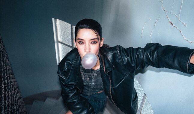 'Pupipop', el hipnotizante álbum de Yvonne