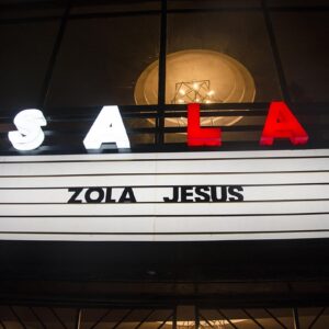 Zola Jesus, espástica obscuridad