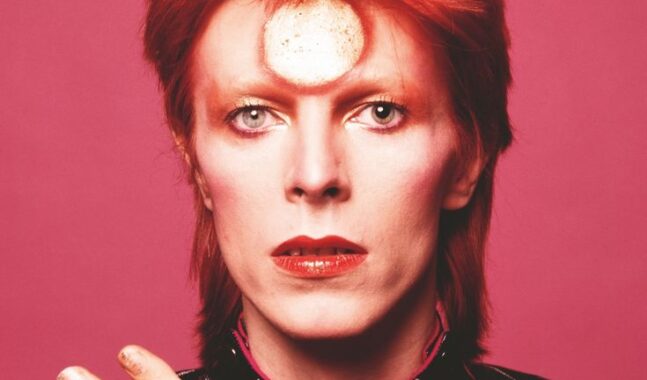 Anuncian nuevo disco de David Bowie