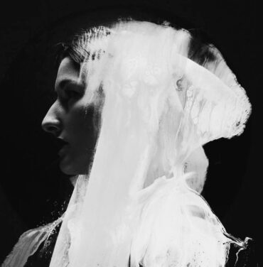 Ve el nuevo clip de Zola Jesus