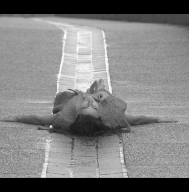 Zola Jesus presenta video para 