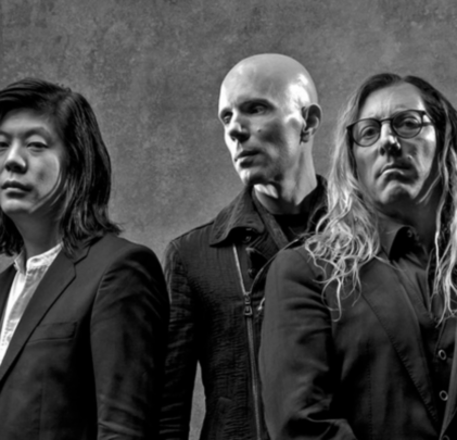 Puscifer comparte el remix de “Bullet Train to Iowa” y ”The Underwhelming”