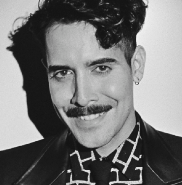 Alan Palomo anuncia nuevo álbum y estrena “Stay-at-Home DJ”