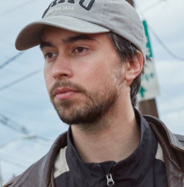 Escucha “Miracles”, lo nuevo de Alex G