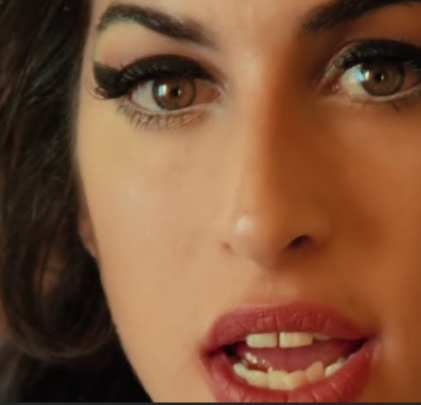 Mira el video de “Tears Dry On Their Own” de Amy Winehouse