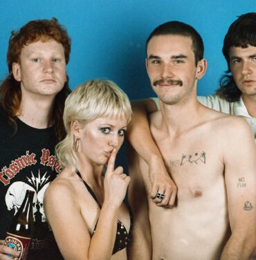 Amyl and The Sniffers estrena 