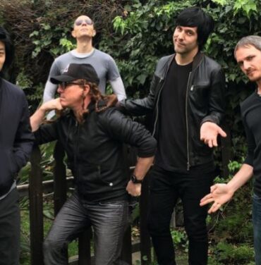 El disco de A Perfect Circle está cada vez más cerca