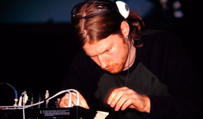 Aphex Twin estrena “th1 [evnslower]”