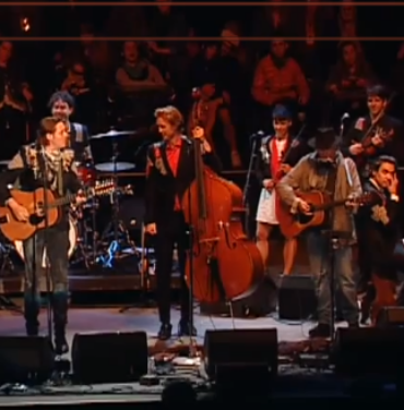 Arcade Fire estrena tema con Neil Young