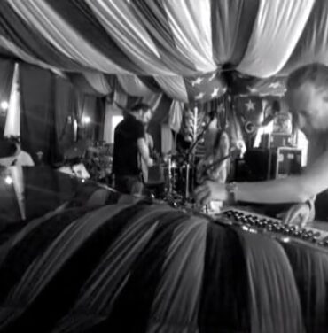 Atoms For Peace de nueva cuenta desde el estudio