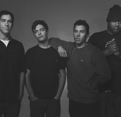 BADBADNOTGOOD reversiona “Marking My Time”