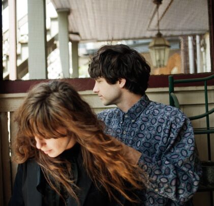 Beach House hace cover a Weezer
