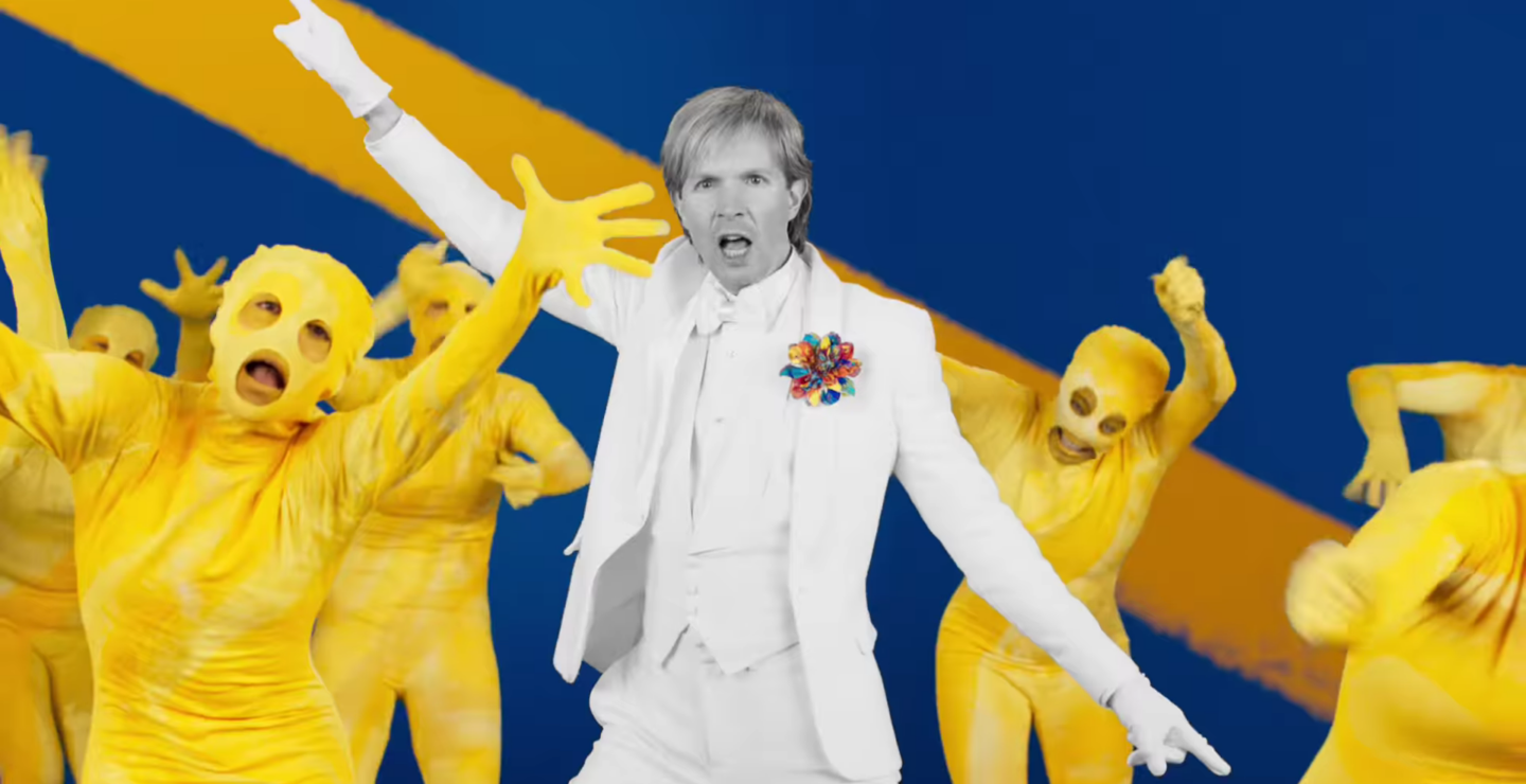 Beck estrena video para “Colors”