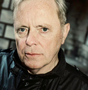 Bernard Sumner prepara autobiografía