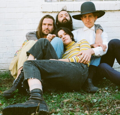 Big Thief estrena las canciones “Little Things” y “Sparrow”