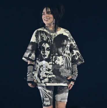 Billie Eilish estrena la canción, “TV”