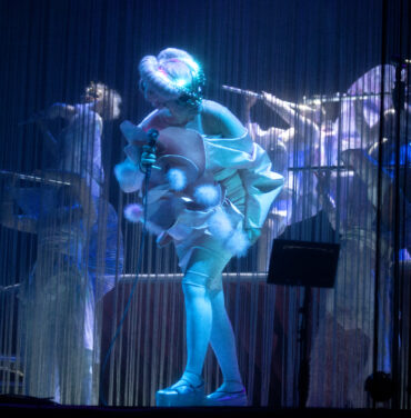 Revive Cornucopia de Björk con esta galería