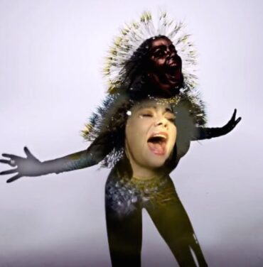 Björk estrena el clip Lionsong