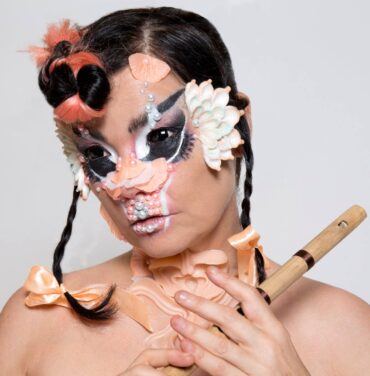Björk anuncia nuevas fechas para 'Orkestral'