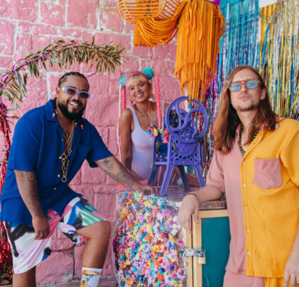 Bomba Estéreo estrena “Romántica Champeta”