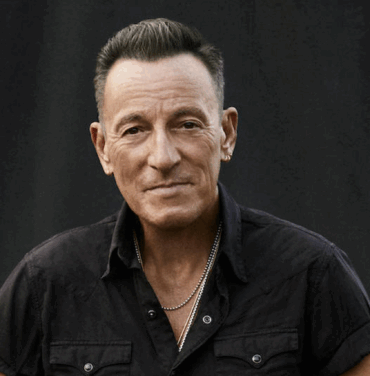 Trump exige investigar a algunos artistas por “antipatriotas”