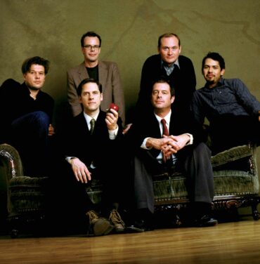 Calexico comparte la canción 