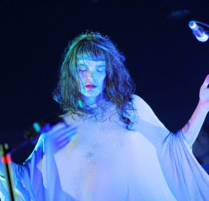 Camila Moreno nos da un adelanto de su nuevo disco