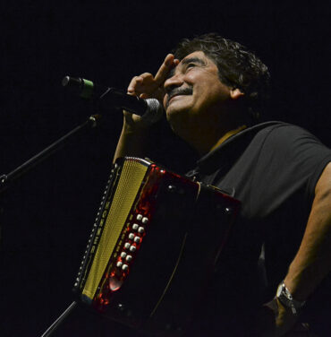 Celso Piña en el Plaza Condesa: Gabo aquí presente