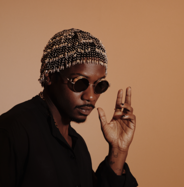 Channel Tres anuncia álbum y estrena “Just Can't Get Enough”