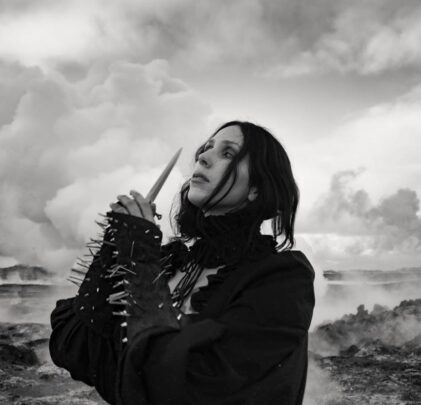Chelsea Wolfe comparte “Be All Things”