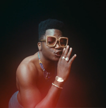 Cimafunk participa en la temporada 3 de 'A Tiny Audience'