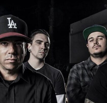 Integrantes de Crazy Town se muelen a golpes