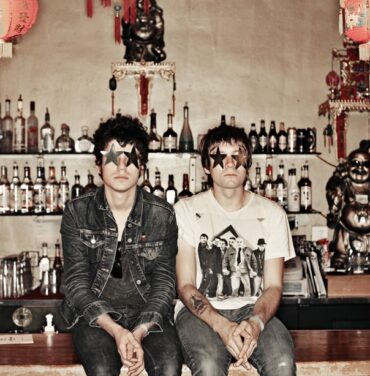 Crocodiles en entrevista